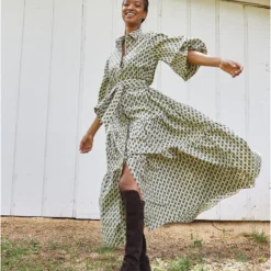 Isla Shirtdress In Ivory Multi Peacock Feathers Habotai 23 Isla Shirtdress In Ivory Multi Peacock Feathers Habotai -Garbiera Sales Store M F23 CATALOG S71394 38 D1 PDP