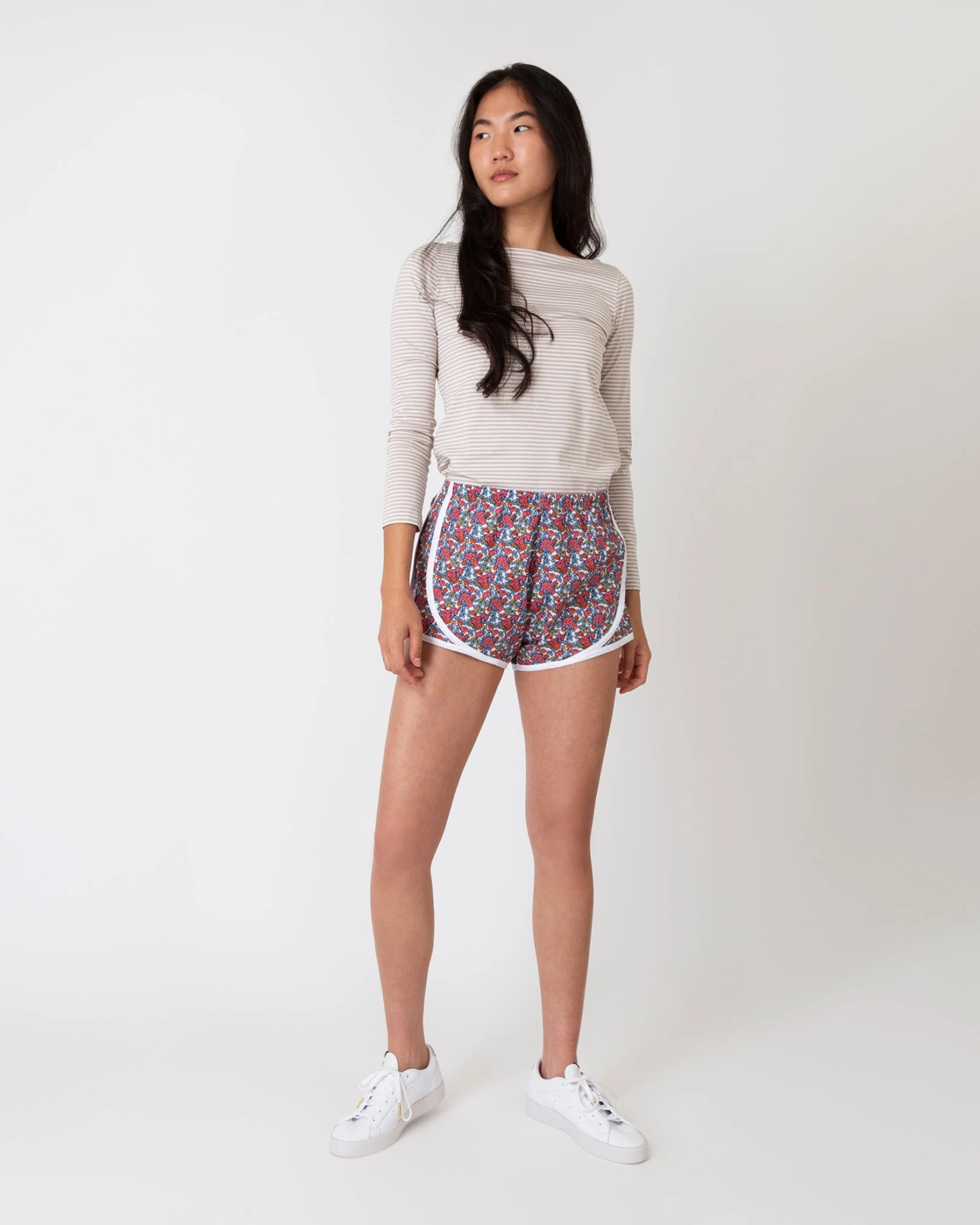 Track Short In Blue/Pink Multi Anthology Liberty Fabric 4 Track Short In Blue/Pink Multi Anthology Liberty Fabric - Image 2