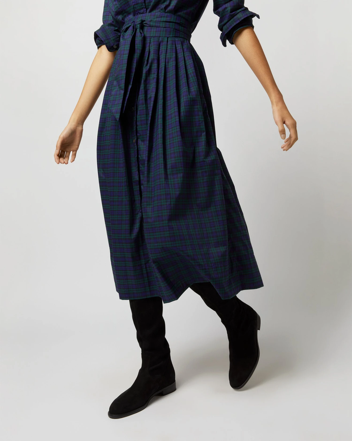Classic Shirtwaist Dress In Blackwatch Poplin 11 Classic Shirtwaist Dress In Blackwatch Poplin - Image 9