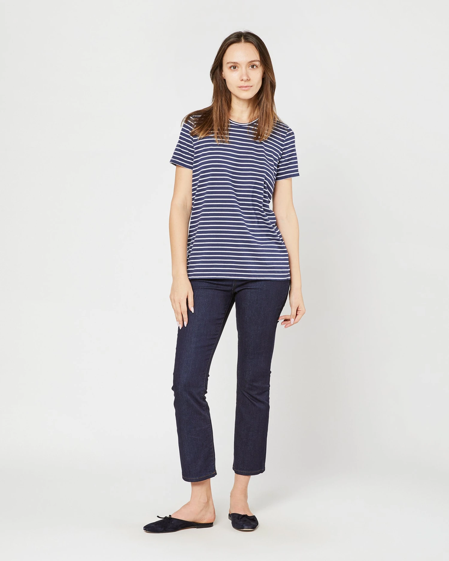 Short-Sleeved Relaxed Tee In Navy/White Stripe Jersey 9 Short-Sleeved Relaxed Tee In Navy/White Stripe Jersey - Image 7