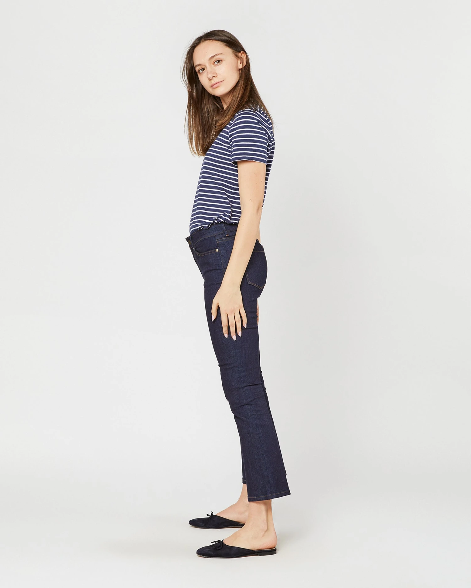 Short-Sleeved Relaxed Tee In Navy/White Stripe Jersey 6 Short-Sleeved Relaxed Tee In Navy/White Stripe Jersey - Image 4
