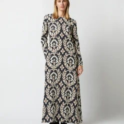 Long Sleeve Swing Dress In Ghirlanda Black Sablé